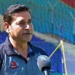 Aaqib Javed : ఓడిపోతే కోడిగుడ్లతో కొట్టారు.. నాటి  చేదుఅనుభవాలు గుర్తు చేసిన పాక్ మాజీ బౌలర్..