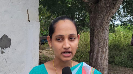 BJP : వేములవాడ టిక్కెట్.. బండికి షాక్.. ఈటల పంతం నెగ్గించుకున్నారా?