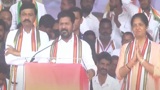 Revanth Reddy Narayanpet : గాడిదకు గడ్డేసి.. ఆవుకు పాలు పిండితే వస్తాయా..? నారాయణపేటలో  రేవంత్ సెటైర్లు..