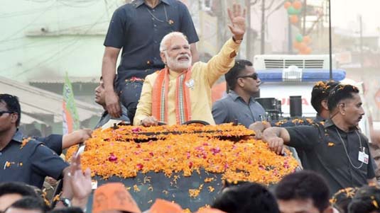 Dal Lake : దాల్ లేక్ లో అగ్నిప్రమాదం.. కాలిబూడిదైన బోట్లు