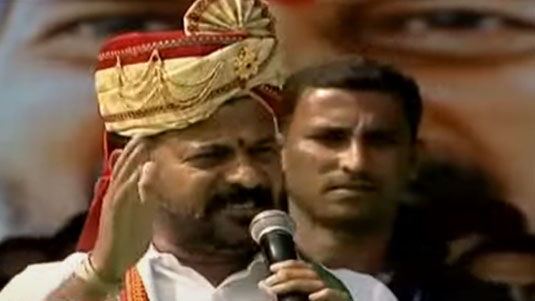 Diwali in Assam : అసోంలో అరటి చెట్లకు గిరాకీ