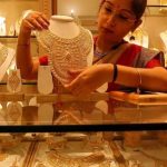 Gold price : రూ.63 వేల చేరువలో బంగారం.. దీపావళి డిమాండ్!