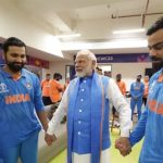 PM Modi : డ్రెస్సింగ్ రూమ్ లో ప్రధాని..ఆటగాళ్ల భావోద్వేగం