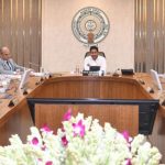 AP CABINET : విశాఖ లైట్ మెట్రో రైల్  ప్రాజెక్టుకు గ్రీన్ సిగ్నల్ .. వృద్ధాప్య పింఛన్లు 3 వేలకు పెంపు..