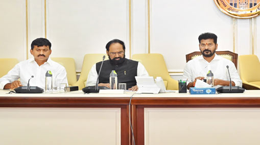 Transfers : తెలంగాణలో కొనసాగుతున్న బదిలీల పర్వం.. ఇంటర్ బోర్డు డైరెక్టర్‌గా శృతి ఓఝా..