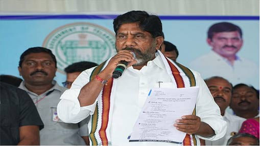 Anganwadi Strike : ఏపీలో కొనసాగుతున్న అంగన్వాడీల పోరు.. మంత్రి జోగి రమేష్ ఇంటి ముట్టడి..