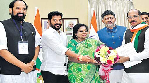 Karimnagar District: ఉమ్మడి కరీంనగర్ జిల్లాలో కాంగ్రెస్ హవా.. తగ్గిన కేటీఆర్ మెజారిటీ