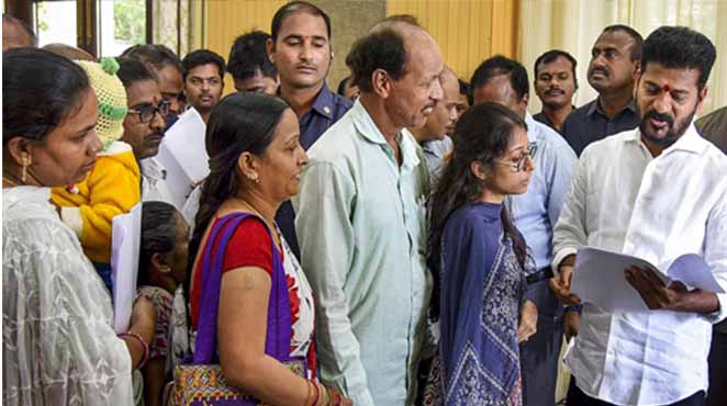 Telangana Prajadarbar | ట్విట్టర్ బీఆర్ఎస్..  ప్రజాదర్బార్ కాంగ్రెస్.. ఏది బెటర్?