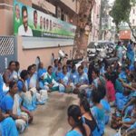 Andhra Pradesh: అంగన్వాడీ కార్యకర్తల సమ్మె ఉద్ధృతం.. ఎమ్మెల్యే‌ల ఇళ్ల ముట్టడికి యత్నం..