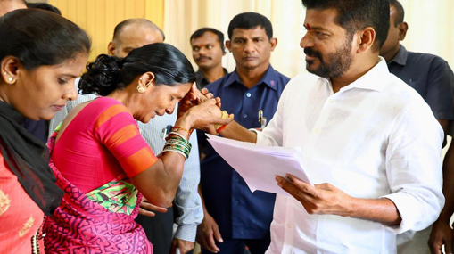 Cricketers marriages : క్రికెటర్ల ప్రేమలు.. పెళ్లిళ్లు.. పెటాకులు..