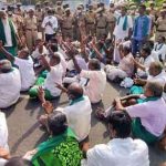 Khammam: పామాయిల్ రైతుల ఆందోళన.. పూర్తి నష్టపరిహారం చెల్లించాలని డిమాండ్..