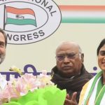 YS Sharmila: అన్నకు ప్రత్యర్థిగా చెల్లెలు.. షర్మిల చుట్టూ ఏపీ రాజకీయాలు