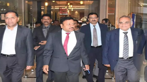 Fire Accident : ఆయిల్ ట్యాంకర్ బోల్తా.. 14 గంటలపాటు జాతీయ రహదారిపై అగ్నికీలలు