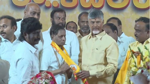 Virat Kohli : సౌతాఫ్రికా ఆల్ అవుట్.. కోహ్లీ పథక రచన.. వీడియో వైరల్..