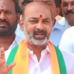 Bandi Sanjay : కాంగ్రెస్ ప్రభుత్వాన్ని కూల్చేందుకు కేసీఆర్ కుట్ర.. బండి సంజయ్ సంచలన వ్యాఖ్యలు..