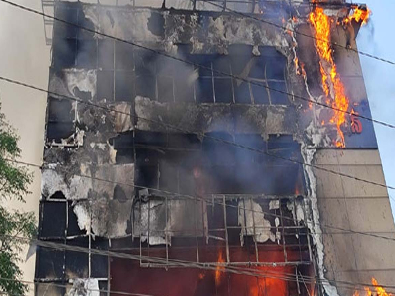 Akash Byju's Fire Accident : ఆకాష్ బైజూస్ లో అగ్నిప్రమాదం.. భారీగా ఆస్తినష్టం