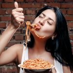 Fast Eating : త్వరగా తింటే ఏమోతుందో తెలుసా..?