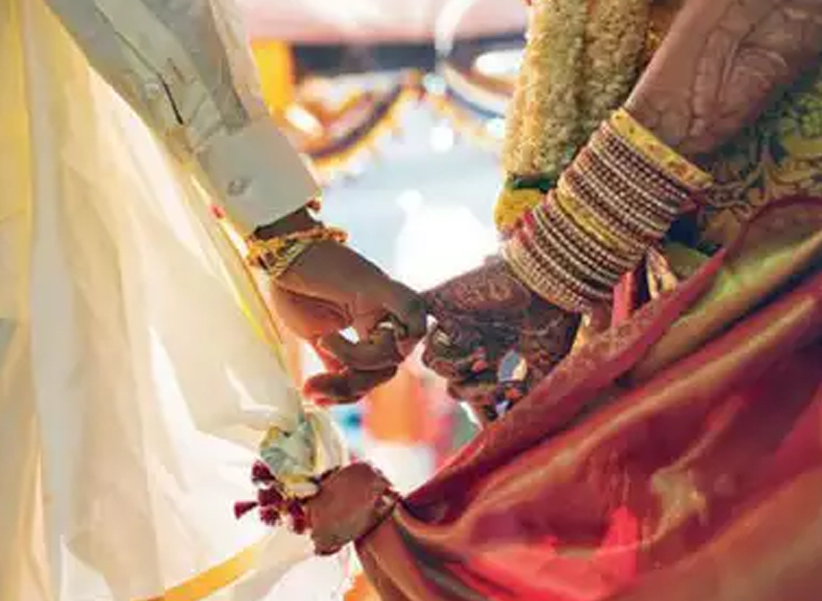 Tollywood Lady Producer Cheating: పెళ్లిచేసుకుందాం రా.. కి'లేడీ' నిర్మాత ఘరానా మోసం