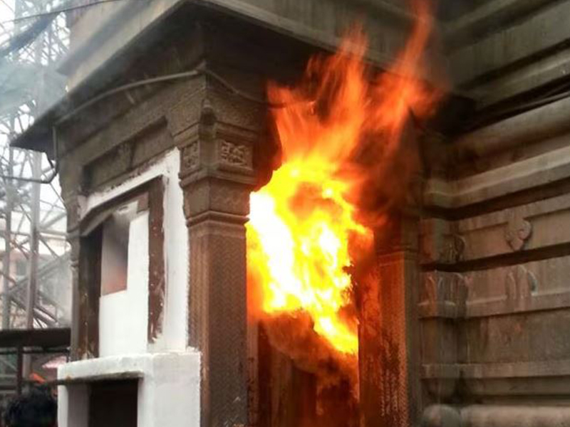 Ujjain's Mahakaleshwar Temple inside Fire: స్వామికి ఆగ్రహం వచ్చిందా..? ప్రమాదం వెనుక ఏం జరిగింది..?