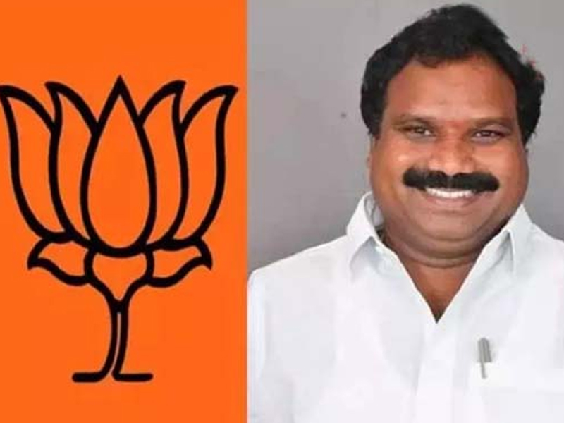 CM Revanth Reddy Speech In Vizag : మోదీ వైపే జగన్, చంద్రబాబు.. విశాఖ సభలో సీఎం రేవంత్ రెడ్డి విమర్శలు..