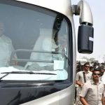 CM Jagan Bus Yatra: అదే సెంటిమెంట్.. జనంలోకి జగన్.. పరదాల మాటేంటి ..?