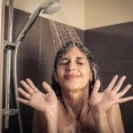 Bath After Eating : తిన్న వెంటనే స్నానం చేస్తున్నారా? .. అయితే ఇది చెక్ చేయండి!