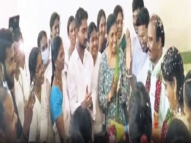 B'Day Celebrations in Operation Theatre: రోగులను గాలికొదిలేసి బర్త్ డే వేడుకలు.. ఏకంగా ఆపరేషన్ థియేటర్‌లోనే డీజే!
