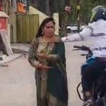 Chain Snatching: రోడ్డుపై రీల్స్ చేస్తున్న మహిళ.. ఊహించని షాక్ ఇచ్చిన బైకర్!