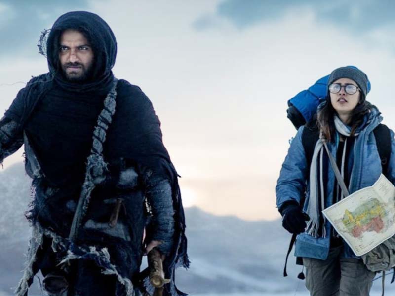 Parachute Fell on Civilians : ఆహారం కోసం ఎదురుచూస్తున్న వారిపై పడిన పారాచూట్.. ఐదుగురు మృతి