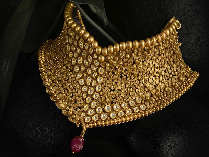 Gold and Silver Price Today : వరుసగా రెండోరోజు తగ్గిన బంగారం ధర.. పెరిగిన వెండి..