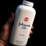 Johnson’s Baby Powder: జాన్సన్ బేబి పౌడర్ తో మహిళకు కాన్సర్.. రూ. 375 కోట్ల పరిహారం.. ఎక్కడంటే..?