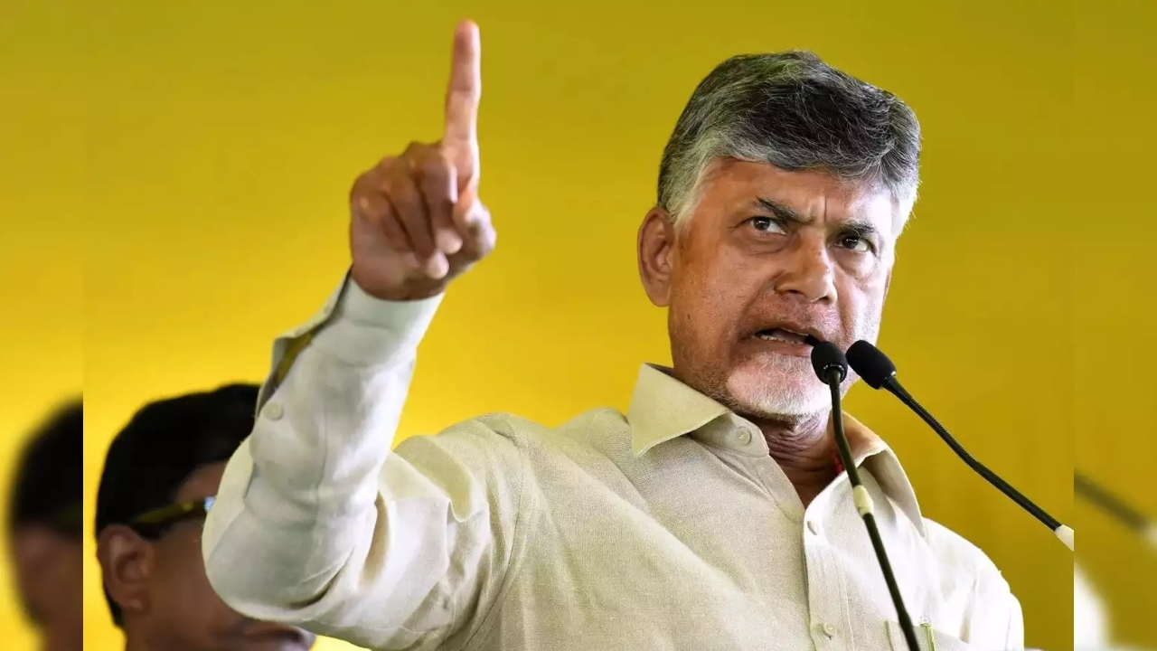 Chandrababu: జగన్ లాంటి రాక్షసులు వెయ్యిమంది వచ్చినా.. అమరావతిని అంగుళం కూడా కదల్చలేరు: చంద్రబాబు