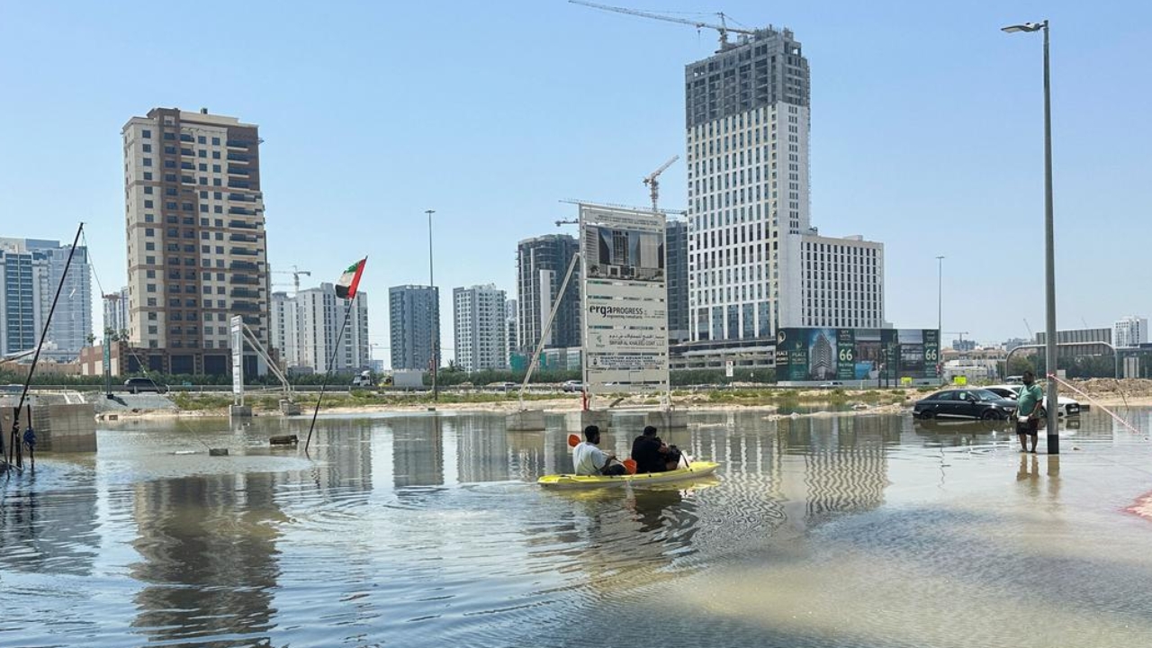 Dubai Floods: ‘దుబాయ్ పర్యటనలను రీషెడ్యూల్ చేసుకోండి’.. భారత ఎంబసీ కీలక సూచనలు!