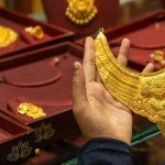 Today Gold Rates: ప్రస్తుతం చాలా మంది బంగారం గురించే ఆలోచిస్తున్నారంటా..! ఎందుకో తెలుసా..?
