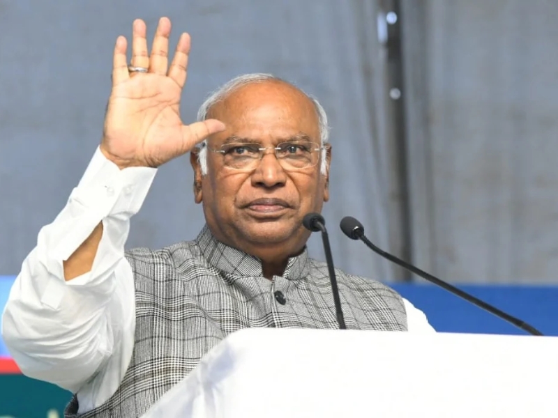 Lok Sabha Elections 2024: సార్వత్రిక ఎన్నికల్లో ప్రధాన అస్త్రంగా మారిన నిరుద్యోగం.. కాంగ్రెస్ చీఫ్ మ‌ల్లికార్జున్ ఖ‌ర్గే