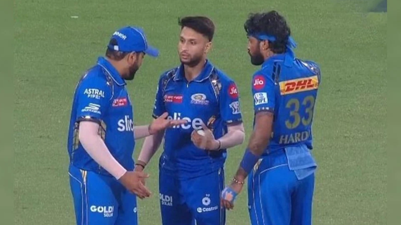 Rohit Sharma: అందరూ రోహిత్ దగ్గరికే.. హార్దిక్‌ను పట్టించుకోని బౌలర్లు