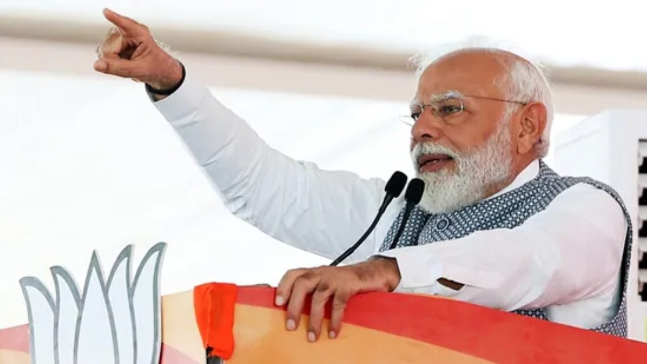 PM Modi: టెర్రరిస్ట్ గ్రూపు పీఎఫ్ఐతో కాంగ్రెస్ చేతులు కలిపింది: ప్రధాని మోదీ