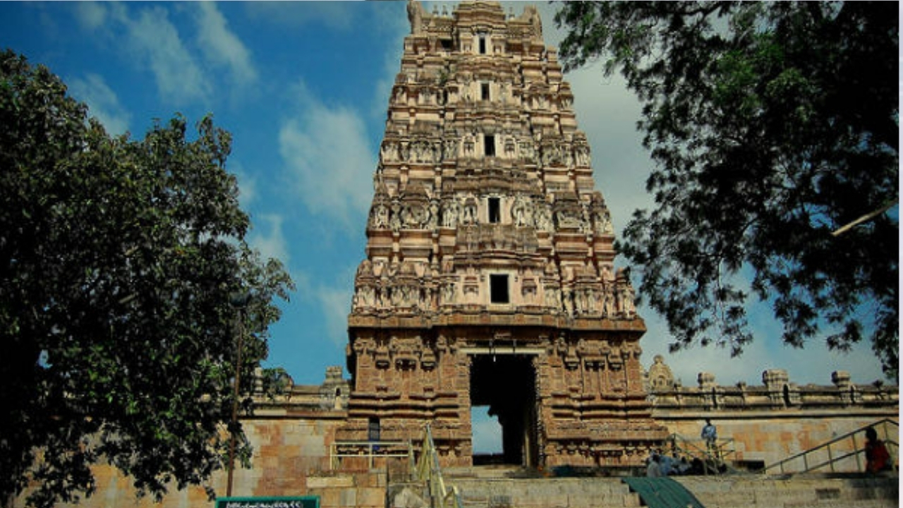 Hanuman Mandir: రిషికేష్‌లో హనుమాన్ మందిరం.. ఈ ఆలయ స్థాపన గురించి ఆసక్తికర విషయాలు తెలుసా