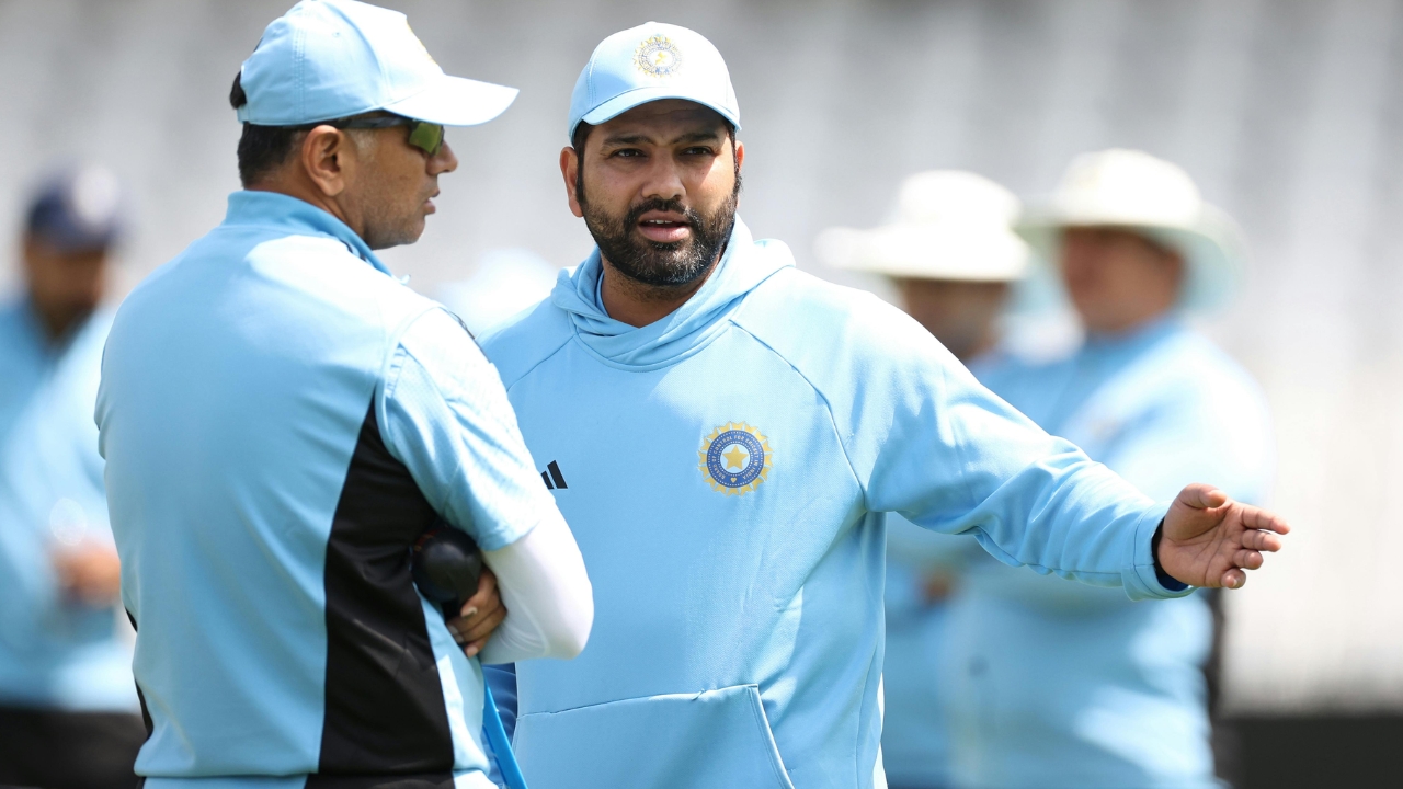 Rohit Sharma: మేం ముగ్గురం కలవలేదు.. ధోనీ గురించి చెప్పలేను: రోహిత్ శర్మ