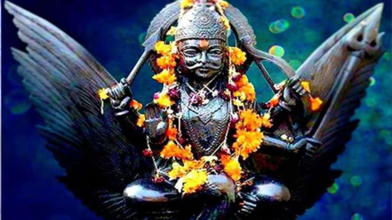 Shani Dev Worship with Oil: శని దేవుడికి నూనె ఎందుకు సమర్పిస్తారో తెలుసా..? ఆ హిస్టరీ గురించి ఓ లుక్కేయండి!