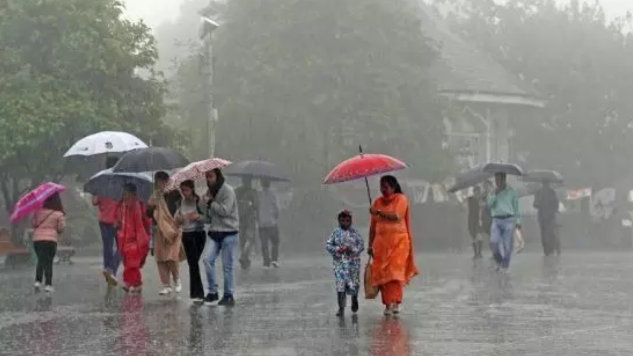 India's Rainy Season Report: దేశ ప్రజలకు గుడ్ న్యూస్.. ఈ ఏడాది వర్షాలే.. వర్షాలు: ఐఎండీ