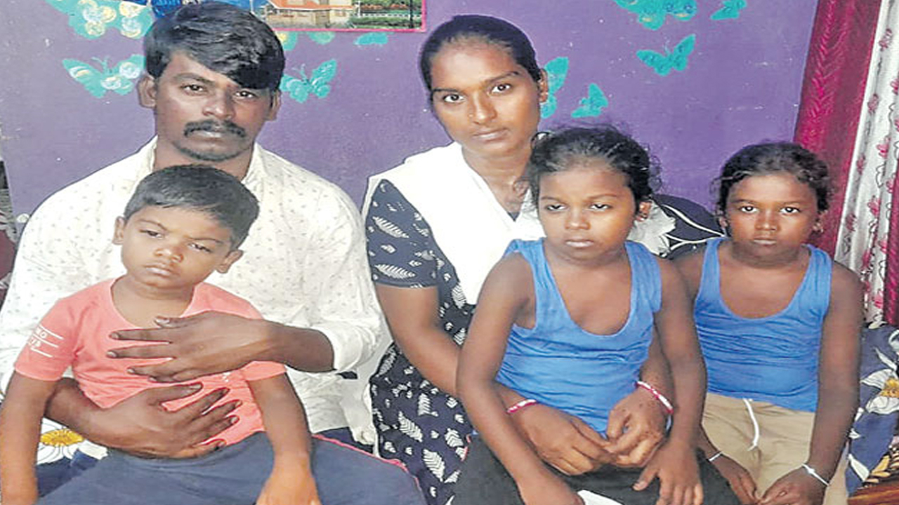 Stone Attack Case: సీఎం జగన్ రాయిదాడి కేసులో ట్విస్ట్.. అనుమానితుడు రిలీజ్!