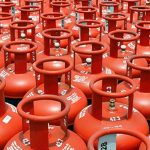 Gas Cylinder Price Cut by Rs. 30.50: గుడ్ న్యూస్.. కమర్షియల్ గ్యాస్ సిలిండర్ పై రూ.30.50 మేర తగ్గింపు!