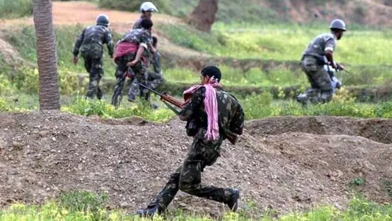 Encounter: ఛత్తీస్‌గడ్‌లో మరో భారీ ఎన్‌కౌంటర్.. 10 మంది మావోయిస్టులు మృతి