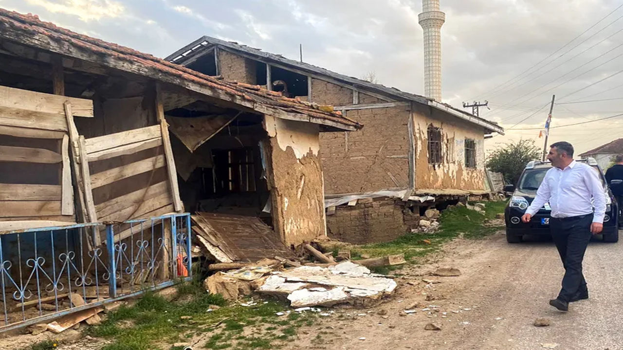 Earthquake in Turkey: టర్కీలో భారీ భూకంపం.. ఆస్తి, ప్రాణ నష్టం..?