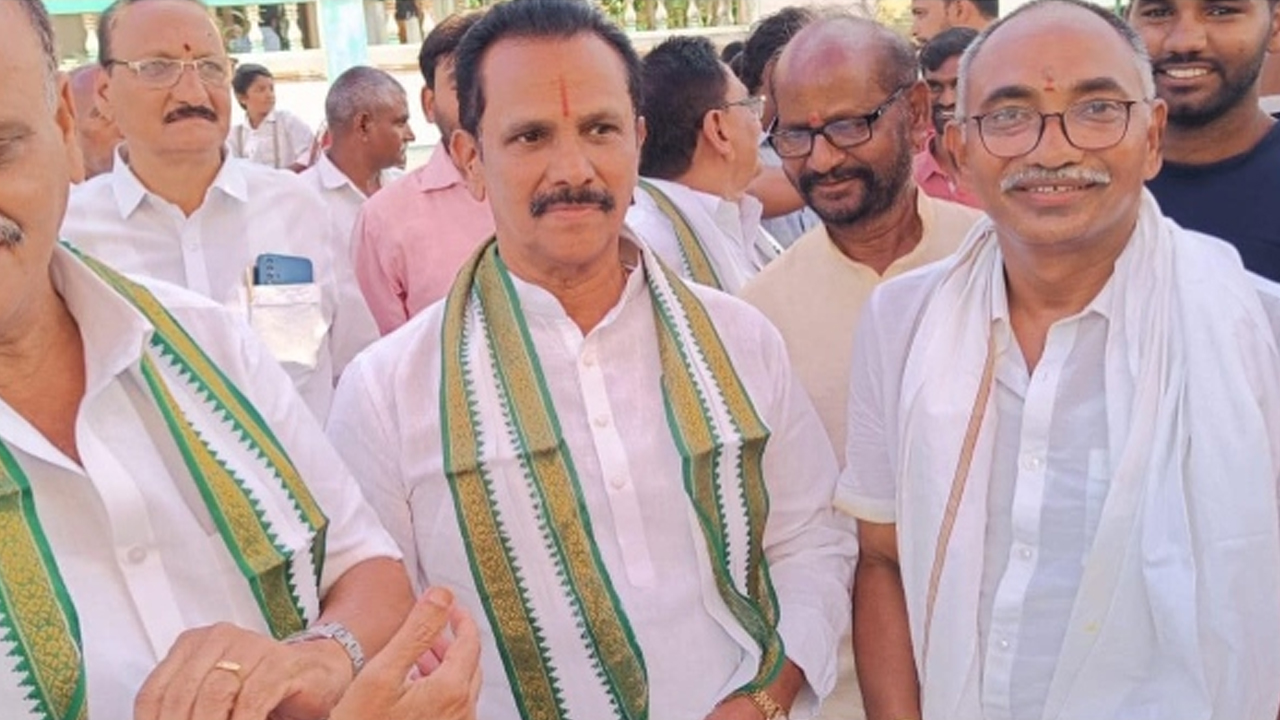 Yanamala Krishnudu Resign : టీడీపీకి షాక్.. వైసీపీ గూటికి యనమల కృష్ణుడు