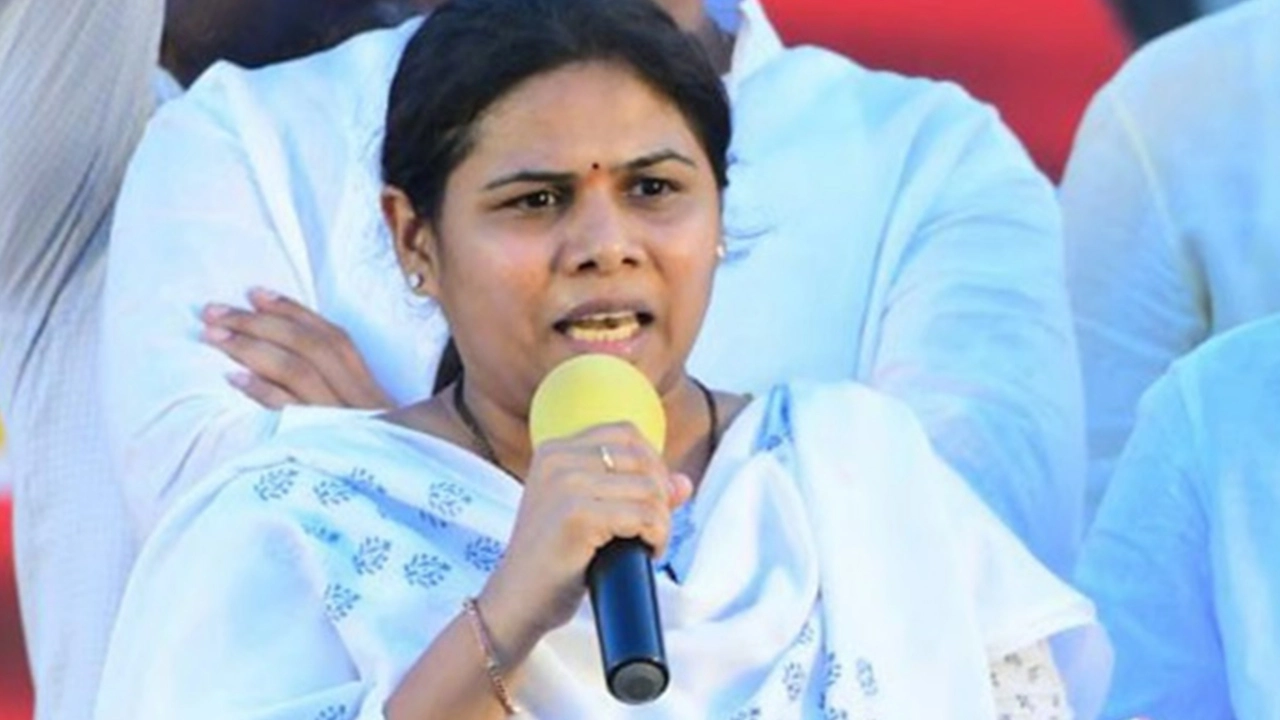 Woman Murdered Husband: భర్తను చంపేసి హార్ట్ ఎటాక్ అంటూ నాటకమాడిన భార్య.. తీరా చూస్తే..!