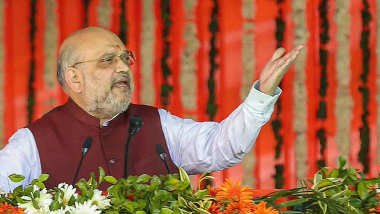Amit Shah Comments on BRS, Congress: అమిత్ షా.. ఆ పార్టీలపై సెటైర్లు, కౌంటర్లు కూడా..