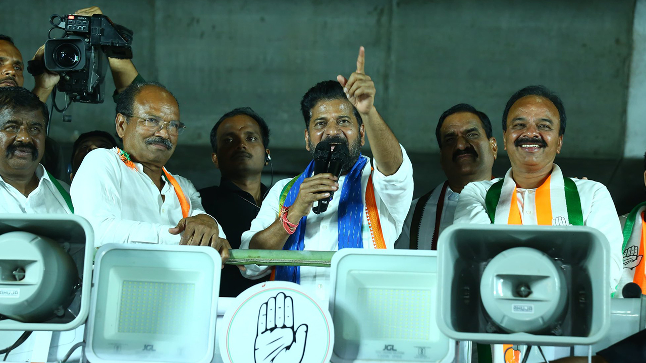 Another shock to BRS: బీఆర్‌ఎస్‌కు మరో షాక్, కారులో ఉక్కపోత.. దిగిపోతున్న నేతలు