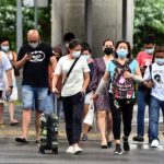 COVID-19 in Singapore: సింగపూర్ లో కోవిడ్ కలకలం.. వారం రోజుల్లో 25,900 కేసులు నమోదు!